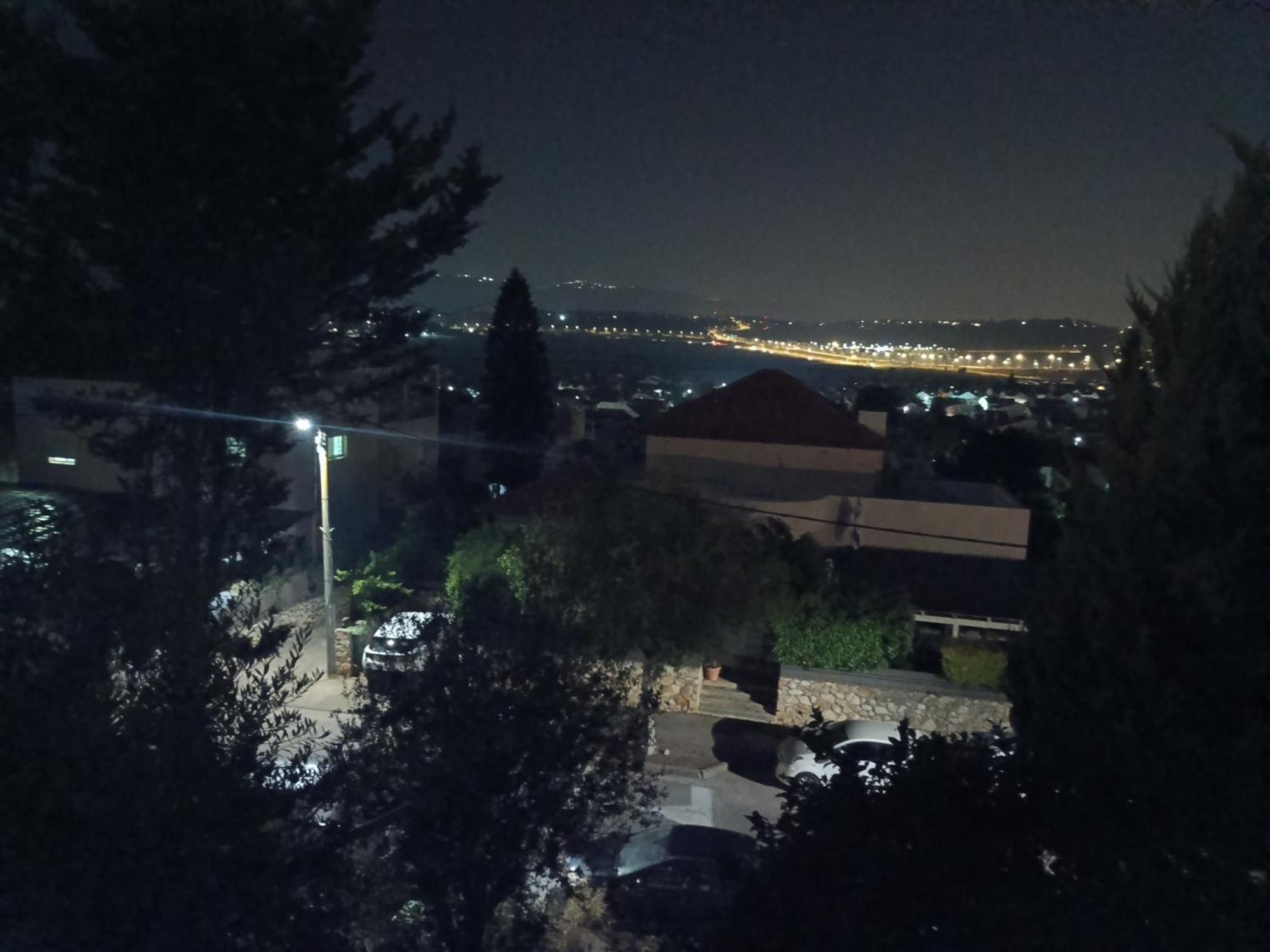 Ramat Yishayהסוויטה של דפנחיアパートメント エクステリア 写真